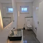 1 Apartamento *