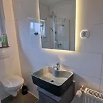 Apartamento 1 *