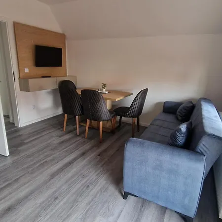 Apartamento 1 *